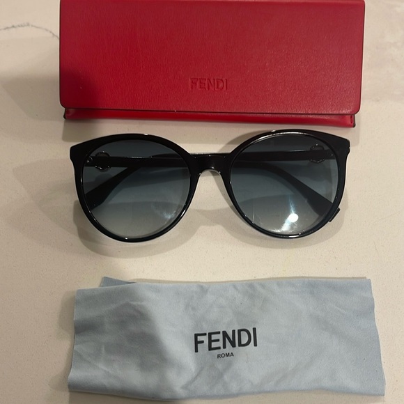 FENDI Acetate F Is Fendi FF Sunglasses FF 0310/F/S Black - Picture 8 of 13